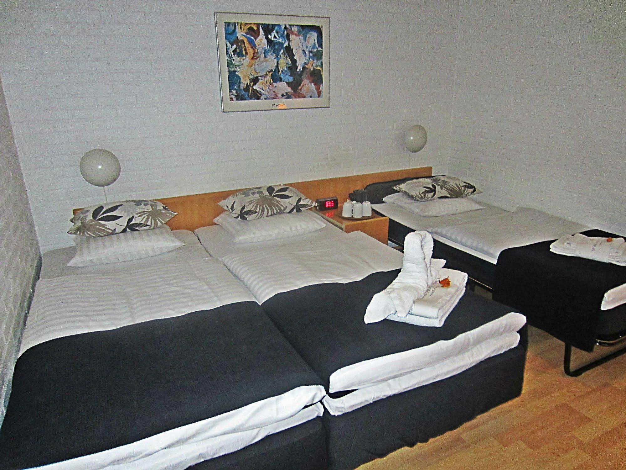 Lisboa Hotel 3*